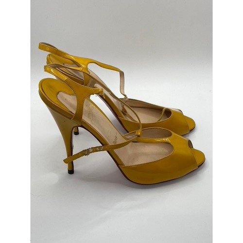 CHRISTIAN LOUBOUTIN Mujer Amarillo Mostaza Peep-Toe Tacones de aguja Talla 39 (US9) - Imagen 2 de 10