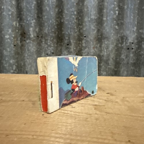 Vintage Walt Disney Moving Picture Flip Book Mickey Mouse - 1991 - Picture 2 of 10
