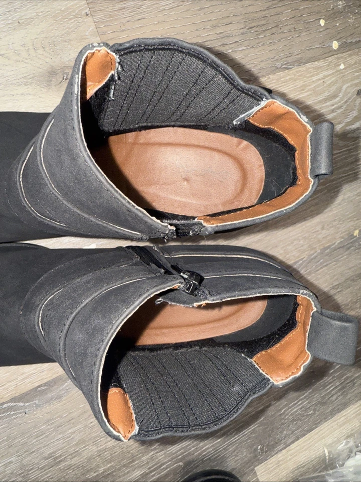 Botines Qupid negros lisos punta cerrada hebilla acento tacón bloque 10M Foto 4 de 4