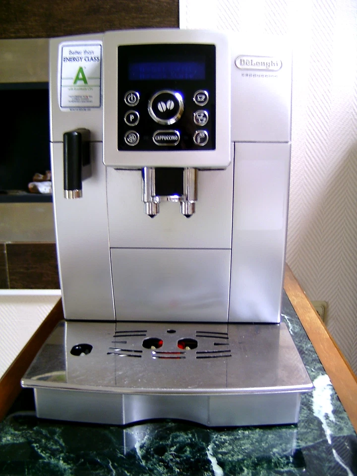 DeLonghi Cappuccino ECAM 23.450S  Milchtank Neu OVP Generalüberholt, Gewährleist - Bild 3 von 4