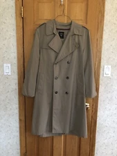 Hart Schaffner Marx Classic Vintage Tan Trench Coat 42R Wool Lined