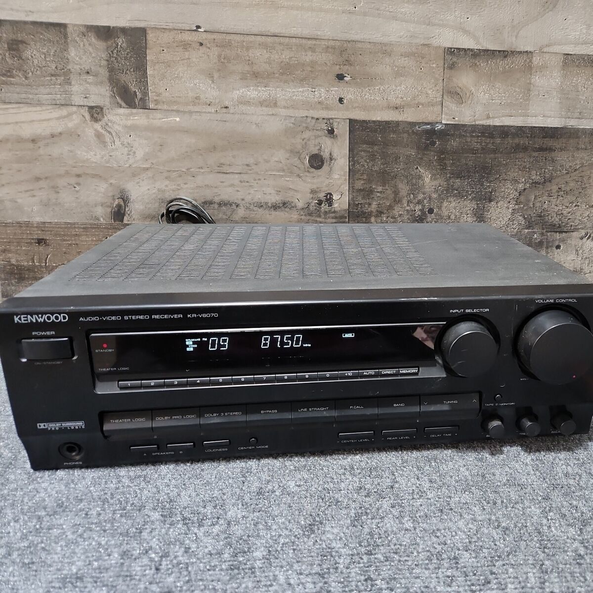 Kenwood KR-V6070 Stereo Audio AM FM Receiver Amplifier Tuner Kenwood KR-V6070 Stereo Audio AM FM Receiver Amplifier Tuner
