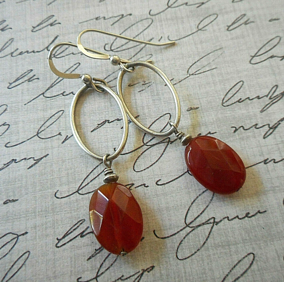 Pendientes colgantes de cornalina facetada de plata de ley RE1817B Foto 4 de 4