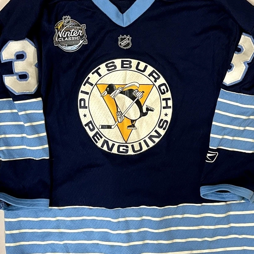 Camiseta deportiva Reebok NHL Pittsburgh Penguins 2011 parche clásico de invierno talla juvenil L/XL Foto 3 de 4