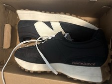 Woman's Athleisure New Balance 327 Sneaker