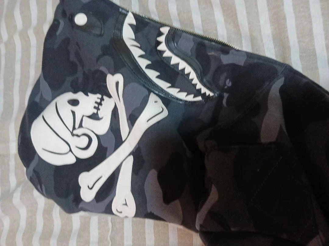 A BATHING APE (BAPE) Felpa con cappuccio zip uomo A BATHING APE QUARTIERI taglia S usata buone condizioni Giappone