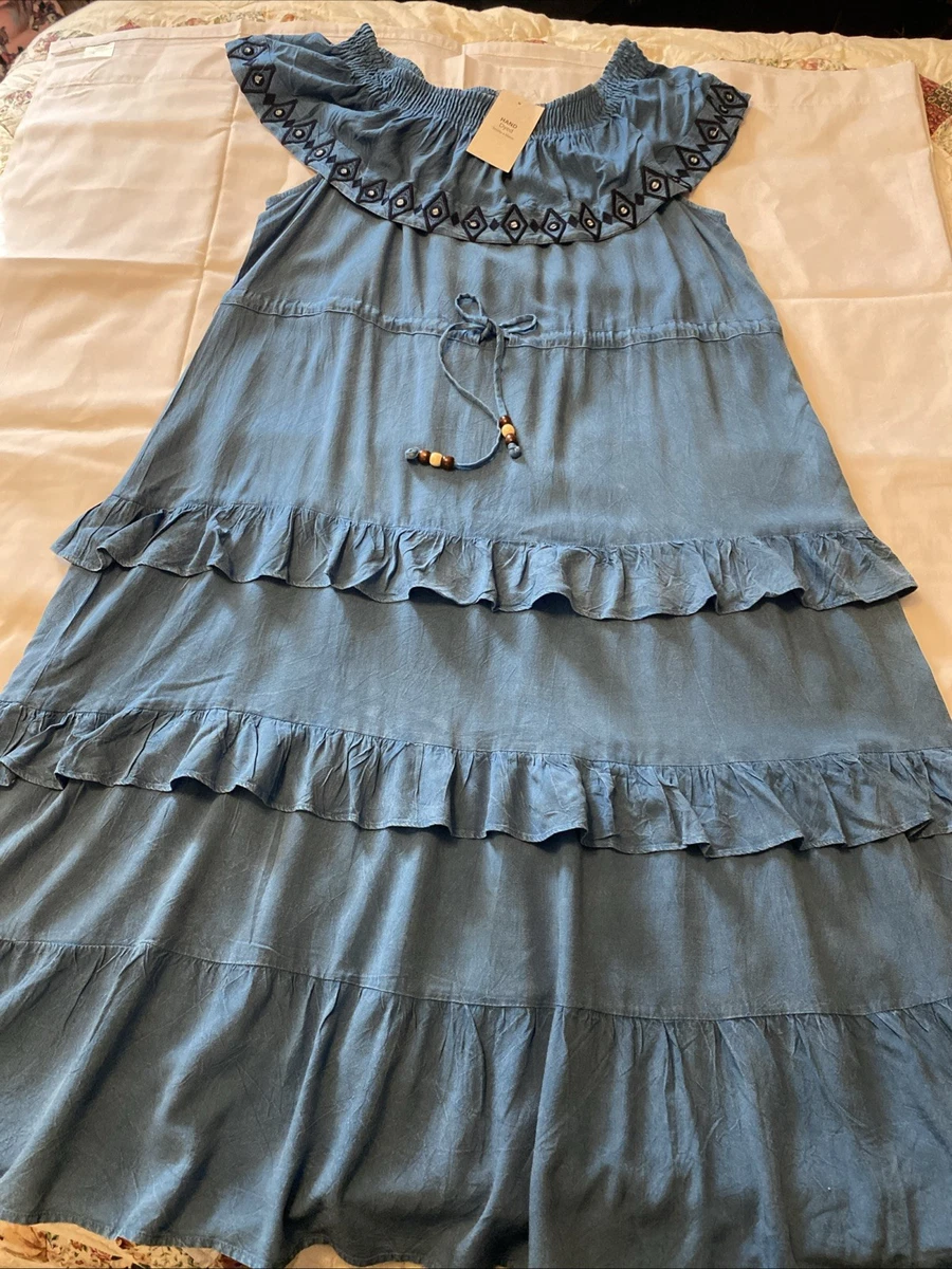 white christmas dresses DERRIA OFF THE SHOULDER DENIM MAXI DRESS – AKIRA main image 0