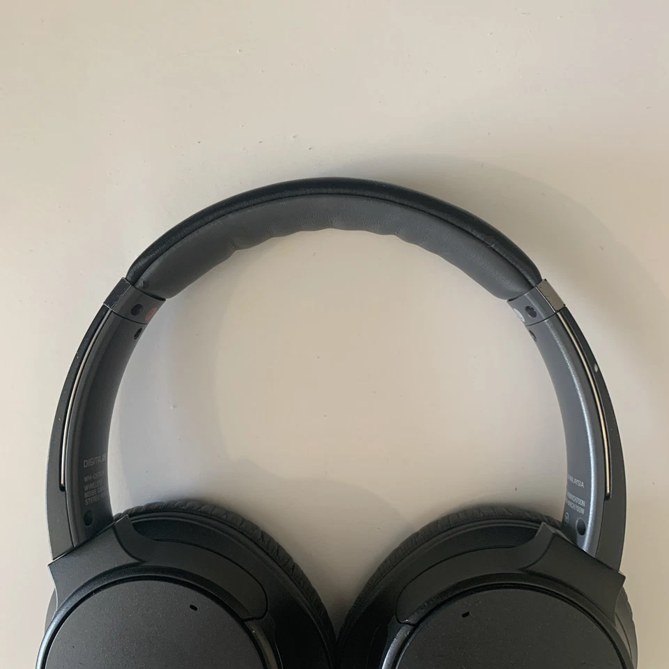 Sony WH-CH700N Bluetooth Noise Canceling Wireless Headphones Not Charging - Image 4 of 4