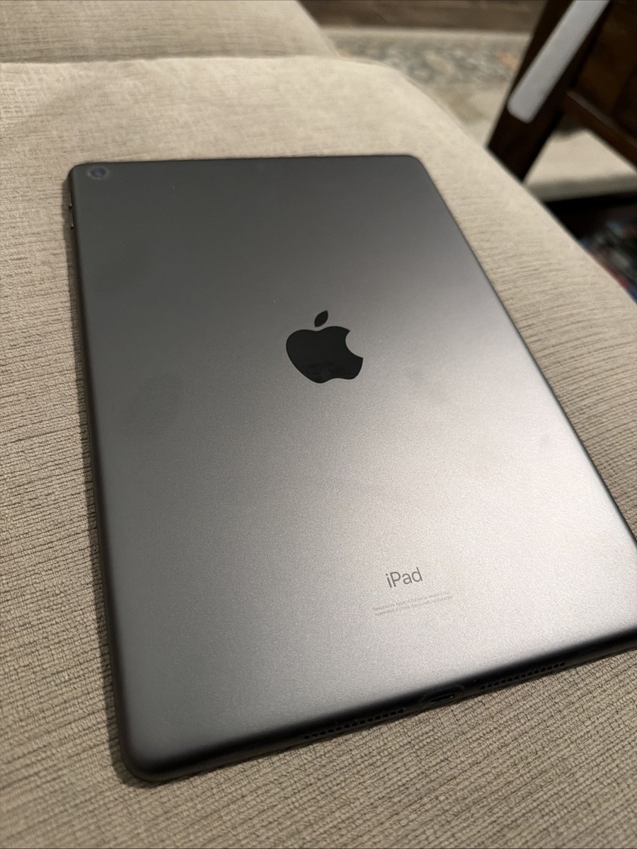 Apple iPad 7th Generation WiFi 32GB Space Gray A2197 iPad7 iOS