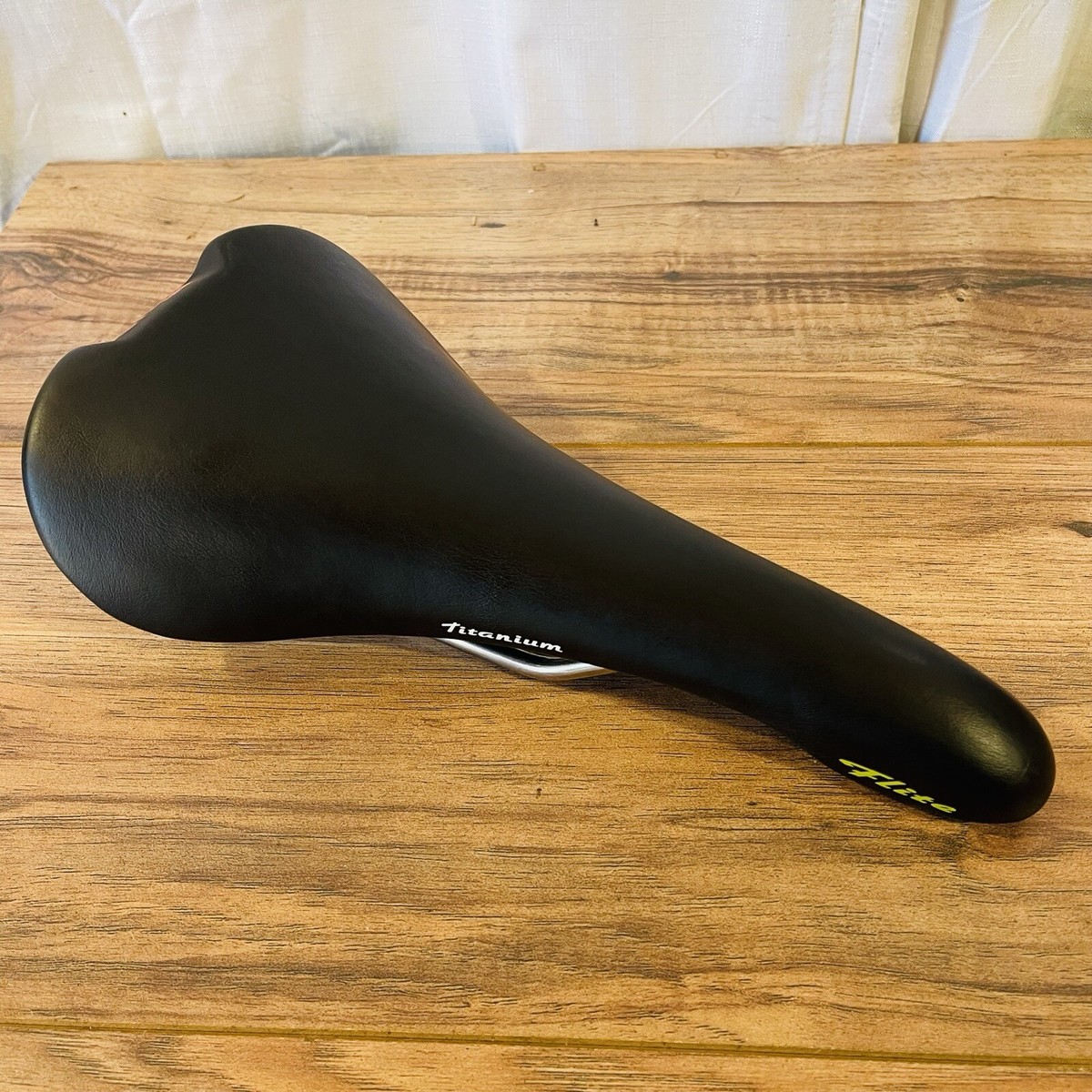 2011 Selle Italia Flite Titanium Black Leather Saddle SUPER LOW
