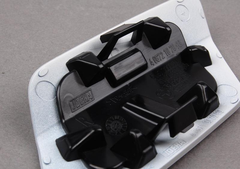 NEW BMW E92 E93 2009-2013 Headlight Washer Cap Cover RIGHT  