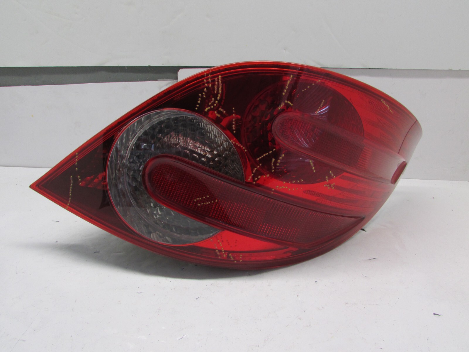2006-2007-2008-2009 MERCEDES BENZ R350 REAR TAIL LIGHT RIGHT PASSENGER ...