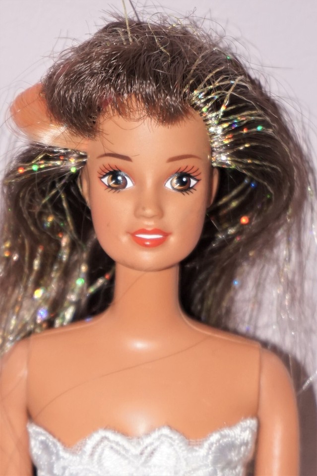 Glitter Hair Teresa / 1993 Glitter Hair Barbie 1994 Glitter