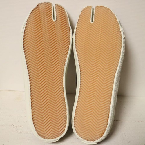 Maison Margiela Sneakers Navy bluexWhite EU43 mens new from Japan Japanese JP!!! - Picture 7 of 10