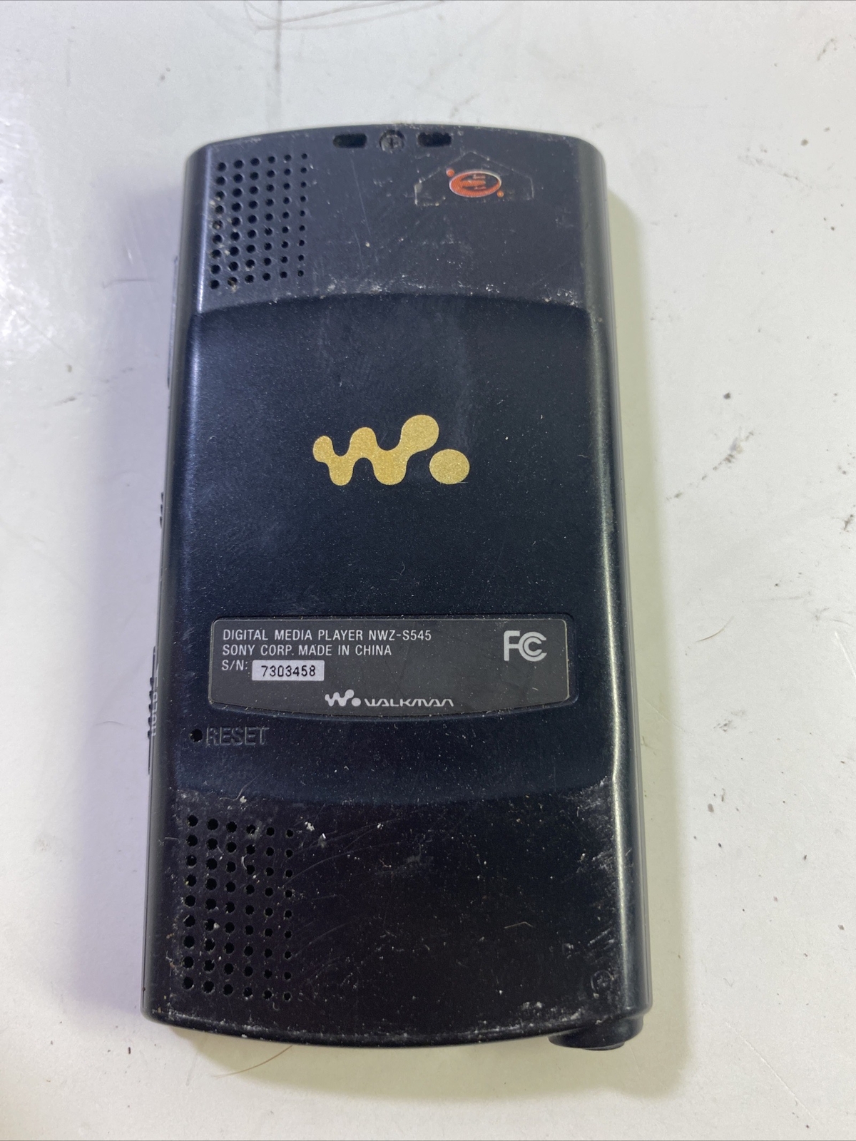 Sony Walkman NWZS545 (16GB) Digital Media MP3 Player Black. Works