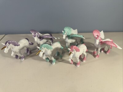  2013 Unicorn & Pegasus Lot of 6   Toy Figures China  2187-P1