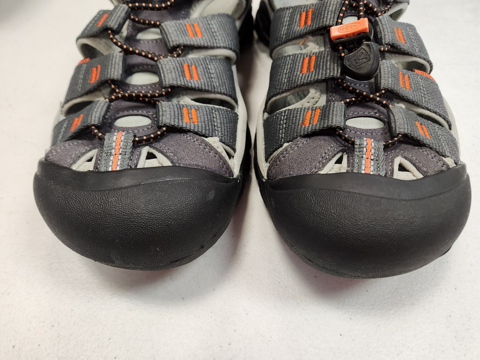 KEEN Newport H2 Sandali da Acqua Punta Chiusa Calamita Nasturzio Uomo 9 (F8D 2729)