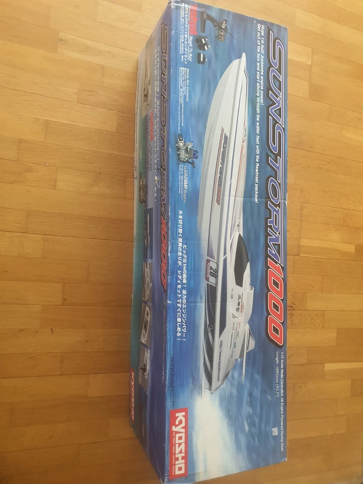 Brand new in box - kyosho Sunstorm 1000 RC Boat (ready set) - Image 2 of 4