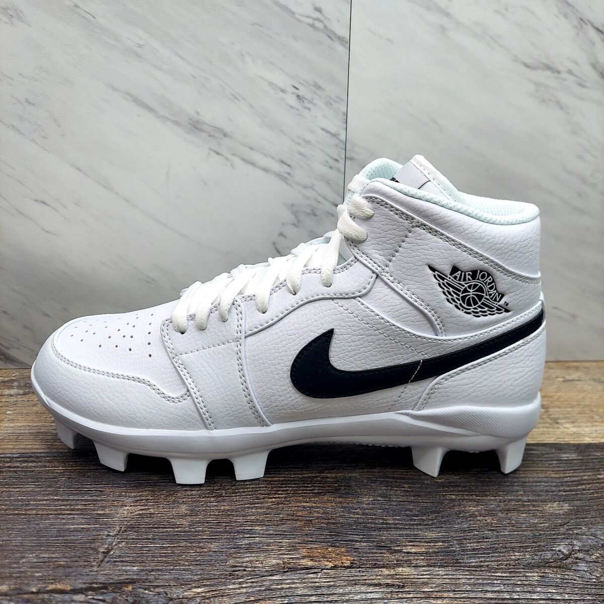 Air Jordan 1 Retro MCS White Black Baseball Cleats AV5354 Air Jordan 1 Retro MCS White Black Baseball Cleats AV5354