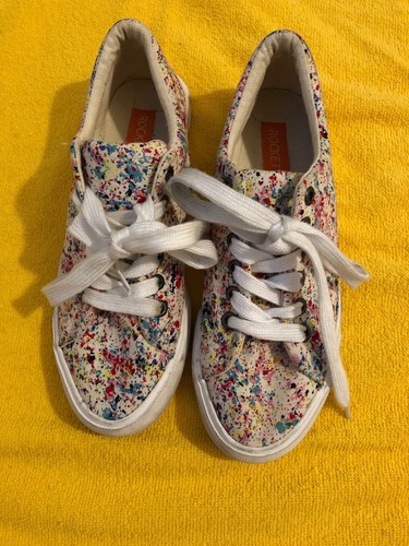 rocket dog canvas sneakers