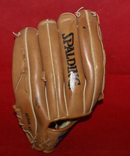 Vintage Left handed brown leather baseball glove Spalding Women, Small Hand