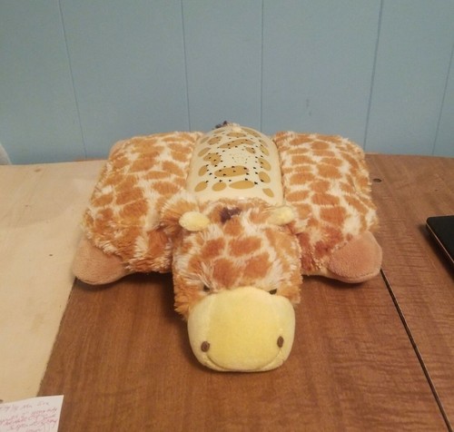 Pillow Pet Jolly Giraffe Dream Lites 12 