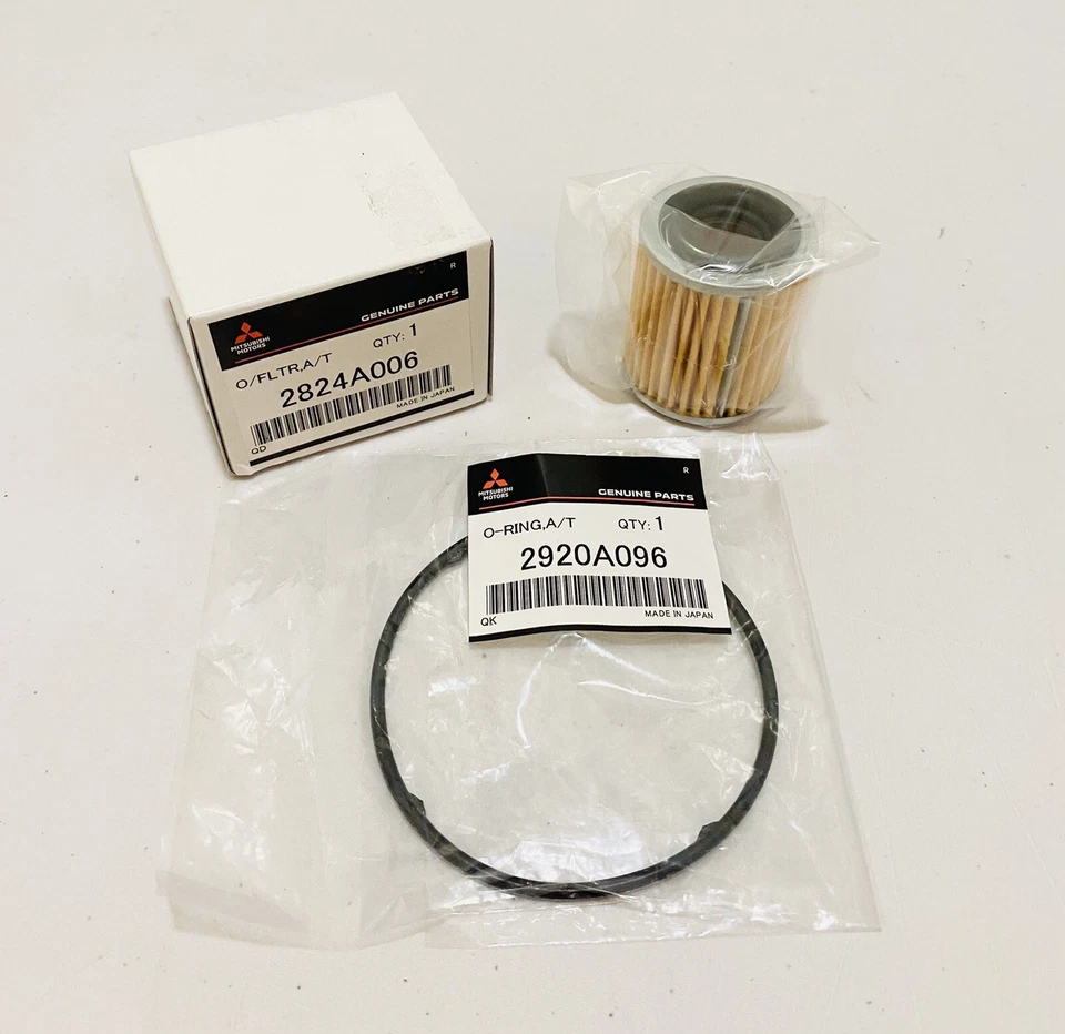 New Genuine OEM Mitsubishi CVT Transmission Oil Cooler Filter with O-Ring - Bild 1 von 1