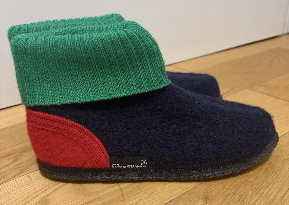 Giesswein Hausschuhe 36 100% wolle Hüttenschuhe Blau/Rot Hüttenhausschuhe - Bild 2 von 4