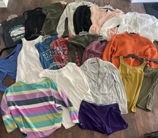20pc Women’s Clothing lot Closet Purge S/M Fits Like Medium Name Brand L👁️ 👁️K