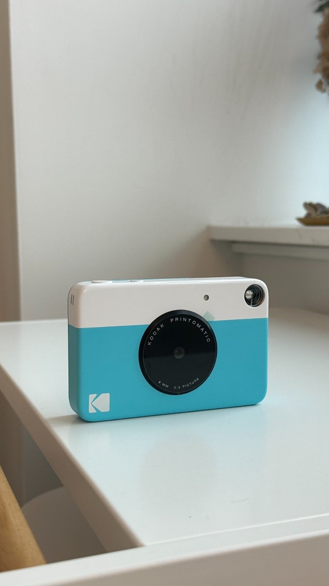 Kodak PRINTOMATIC デジタル インスタント プリント カメラ Amazon.com : KODAK Printomatic Full-Color Instant Print Digital