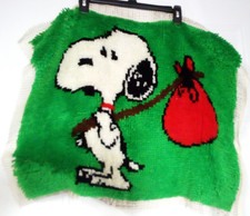 VTG PEANUTS SNOOPY LATCH HOOK RUG KIT COMPLETED 26"X20" HOBO P