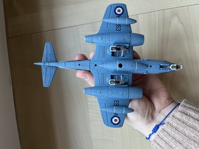 Corgi 1:72 Aviation Archive Fighter Legends Gloster Meteor FR.MK.9 AA35005 Set