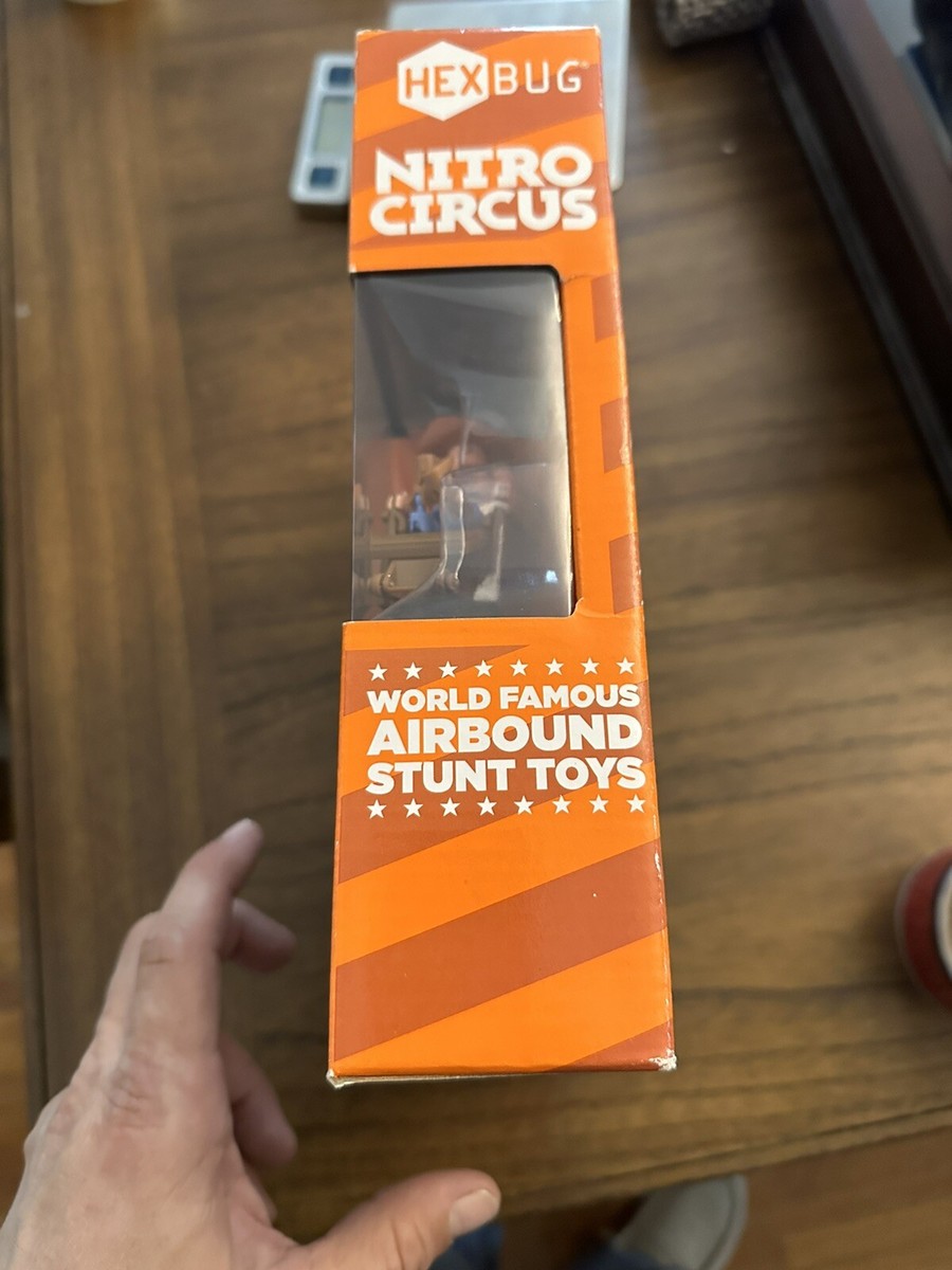 Hexbug Nitro Circus Freestyle Ramp Airbound Stunt Toys Playset Cowboy  Recliner