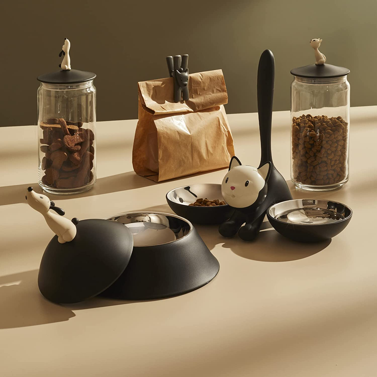 ALESSI アレッシィ LULA ドッグボウル/ブラック AMMI19 B Lulà Dog Bowl With Lid In Thermoplastic Resin | Alessi