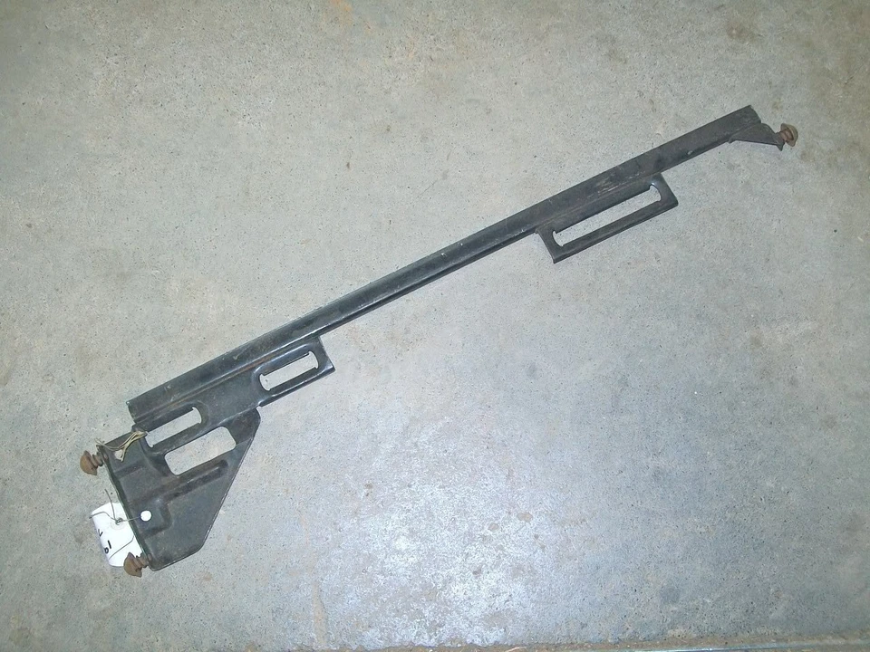 1939 Desoto Chrysler 2 Door Sedan NORS Right DOOR LOWER GLASS CHANNEL - Image 2 of 2