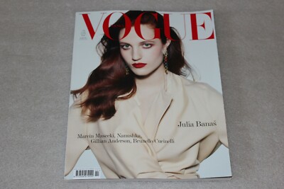 Vogue Polska POLAND 2/2020 - Julia Banaś, Gillian Anderson, Brunello Cucinelli
