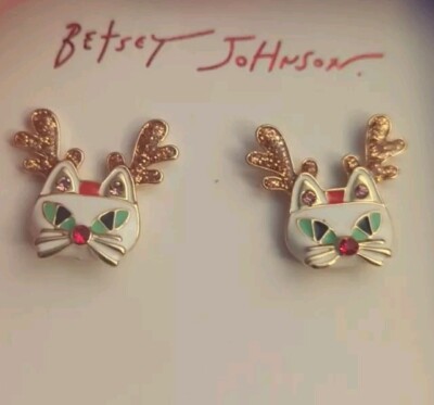 New BETSEY JOHNSON White Cat Reindeer Kitty Stud Earrings