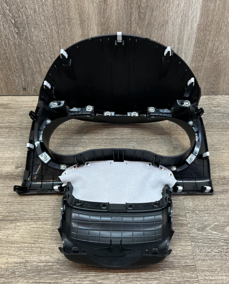 Kia Forte Forte5 2017-2018 montaje de panel cubierta de panel OEM 84830-B0000 Foto 2 de 4