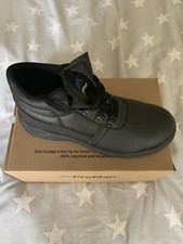 Image of mens Saftey work boots size 10 Brand New Unworn In Box