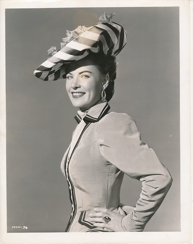 ELLA RAINES Original Vintage 1940s Universal Pictures FASHION Portrait Photo