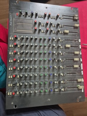 Studio Mischpult Und Mitec Studio Server 8
