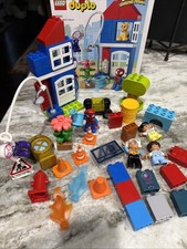 LEGO 10995 DUPLO Marvel Spider-Mans House, Spidey, Ghost-Spider ages 2+ J1