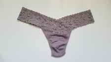 Hanky Panky Signature Lace Low Rise Thong, Dust, One Size