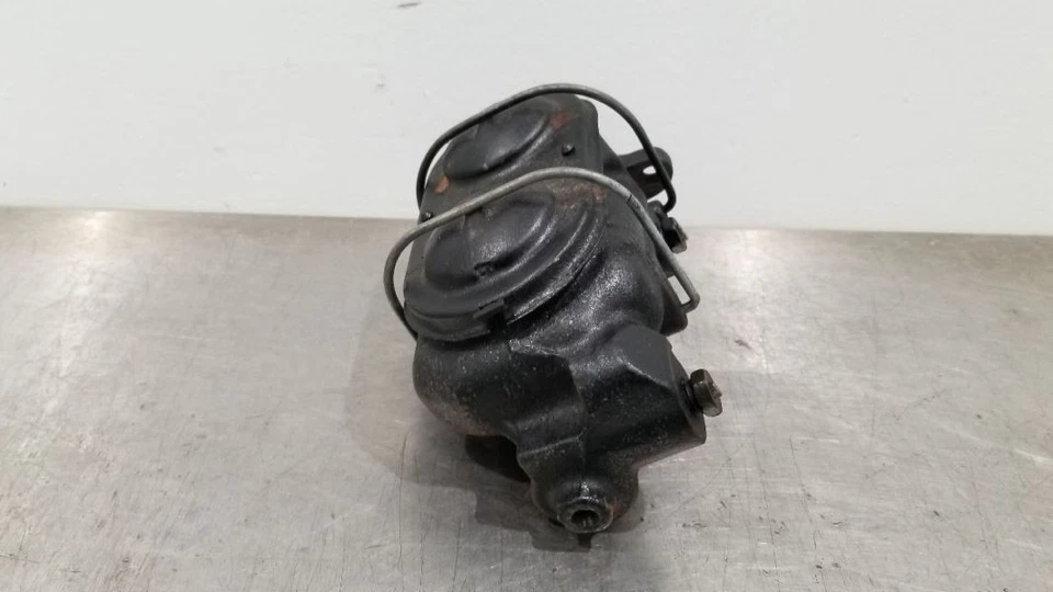 75 CHEVY CORVETTE C3 CILINDRO MESTRE DE FREIO 5460346 - Imagem 2 de 4