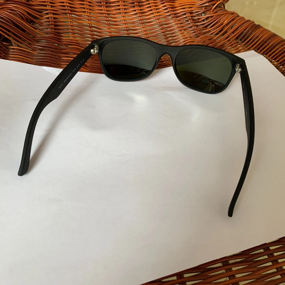 Gafas de sol Wayfarer Blue Ray-Ban nuevas (RB2132 55-18 MM) Foto 4 de 4