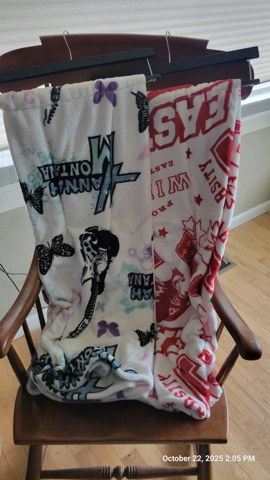 Manta musical Hannah Montana y High School doble de Disney nueva con etiquetas Foto 2 de 4