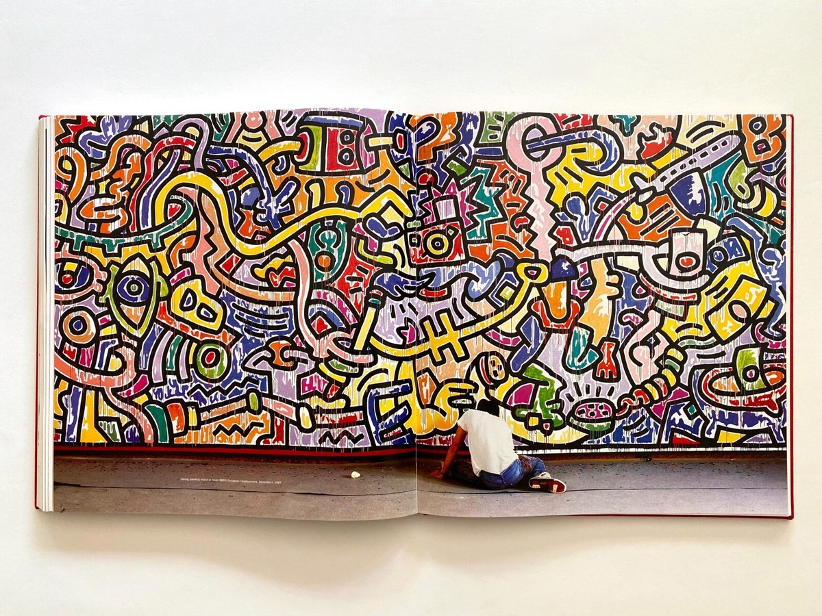 アート・デザイン・音楽 KEITH HARING 1997 1ST POP ART EXHBT BOOK KEITH HARING RARE 1997 1ST ED LANDMARK VOLUME LARGE