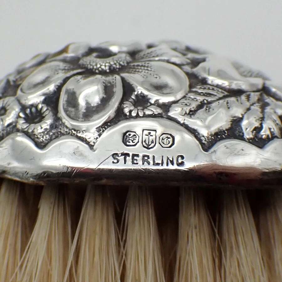 Repousse 3 Clothes Brushes Set Gorham Whiting Sterling Silver Monograms - Изображение 4 из 4