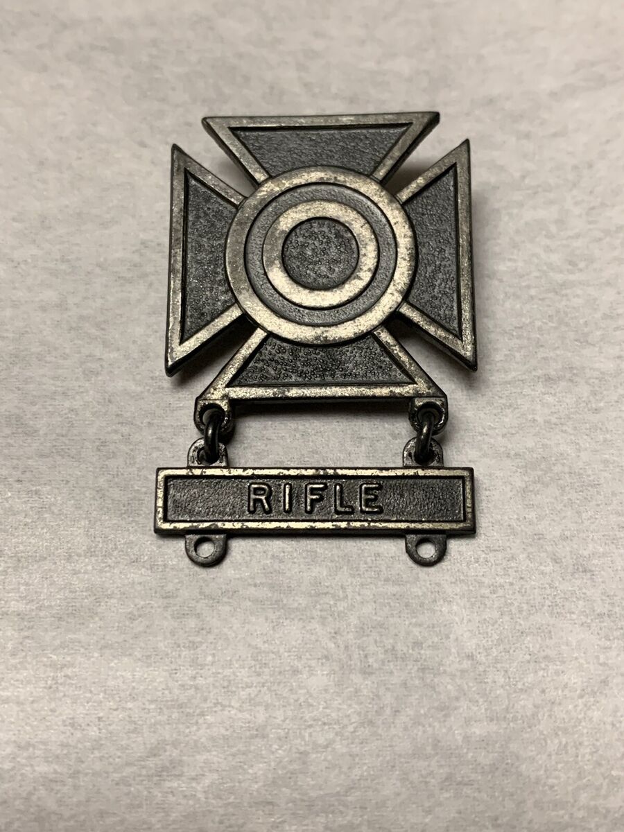 WWII US ARMY STERLING SILVER RIFLE MARKSMAN BADGE PIN MEDAL WWII US ARMY STERLING SILVER RIFLE MARKSMAN BADGE PIN MEDAL