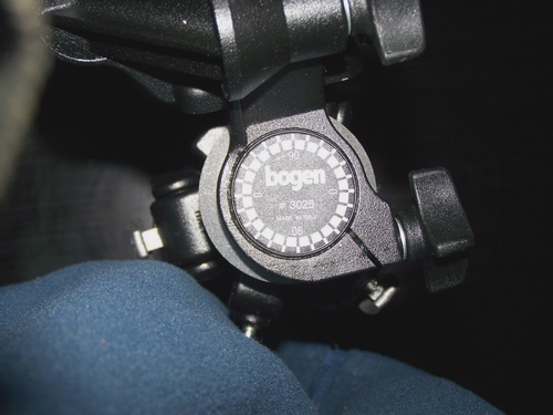Bogen 3001 Professional Tripod with 3025 Tripod Head - Picture 9 of 19